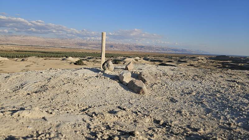 קבורת עורלה בגבעת העורלות בערבות יריחו