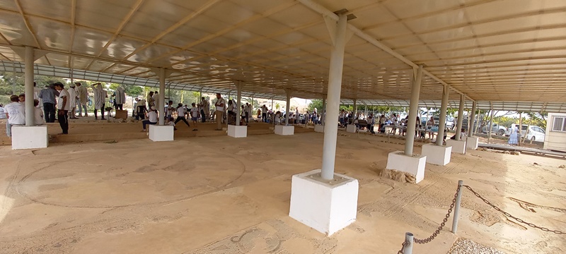 שחרית מוזיקאלית בבית הכנסת נערן ביריחו ביום העצמאות