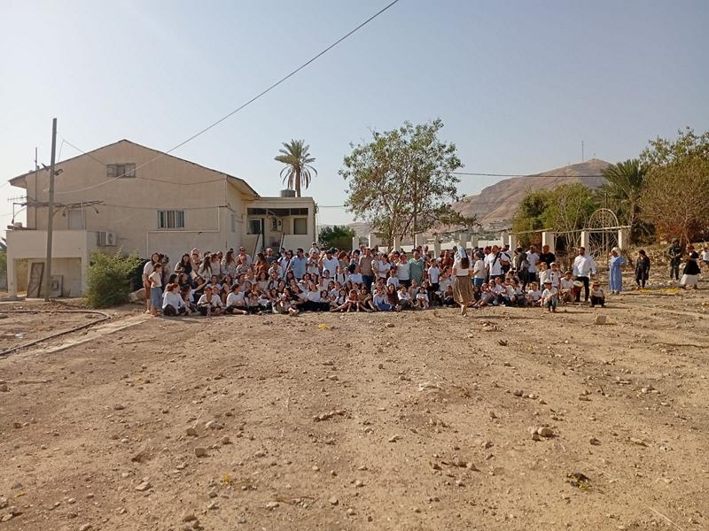 תפילת ראש חודש רב-משתתפים בשלום על ישראל ביריחו